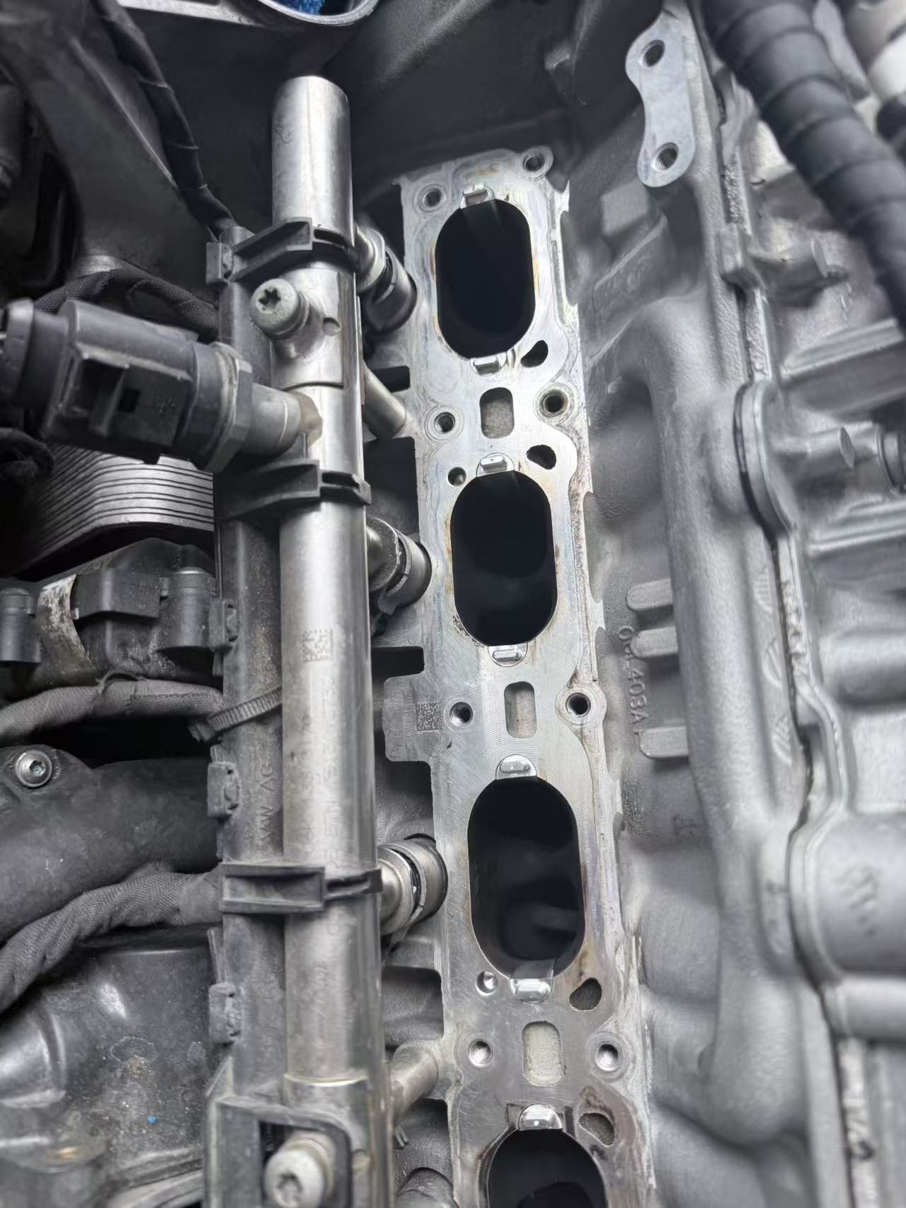 VW 7R/8R GTI EA888 Gen3 and Gen4 intake manifold VW 7R/8R GTI EA888 Gen3 and Gen4 intake manifold